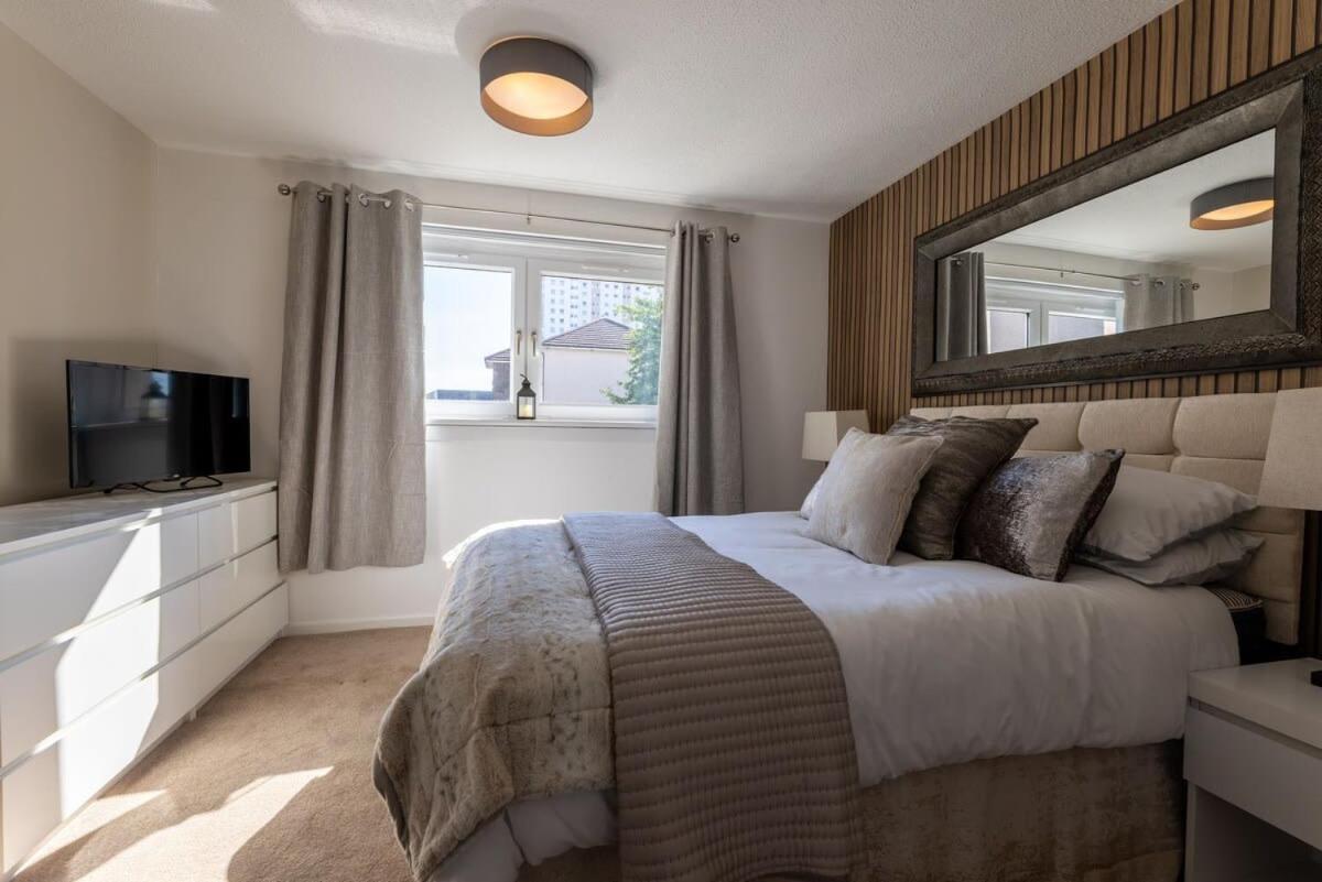 Stunning City Centre 1 Bed With Free Parking グラスゴー エクステリア 写真
