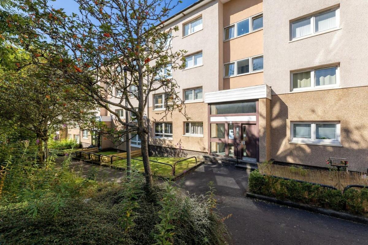 Stunning City Centre 1 Bed With Free Parking グラスゴー エクステリア 写真